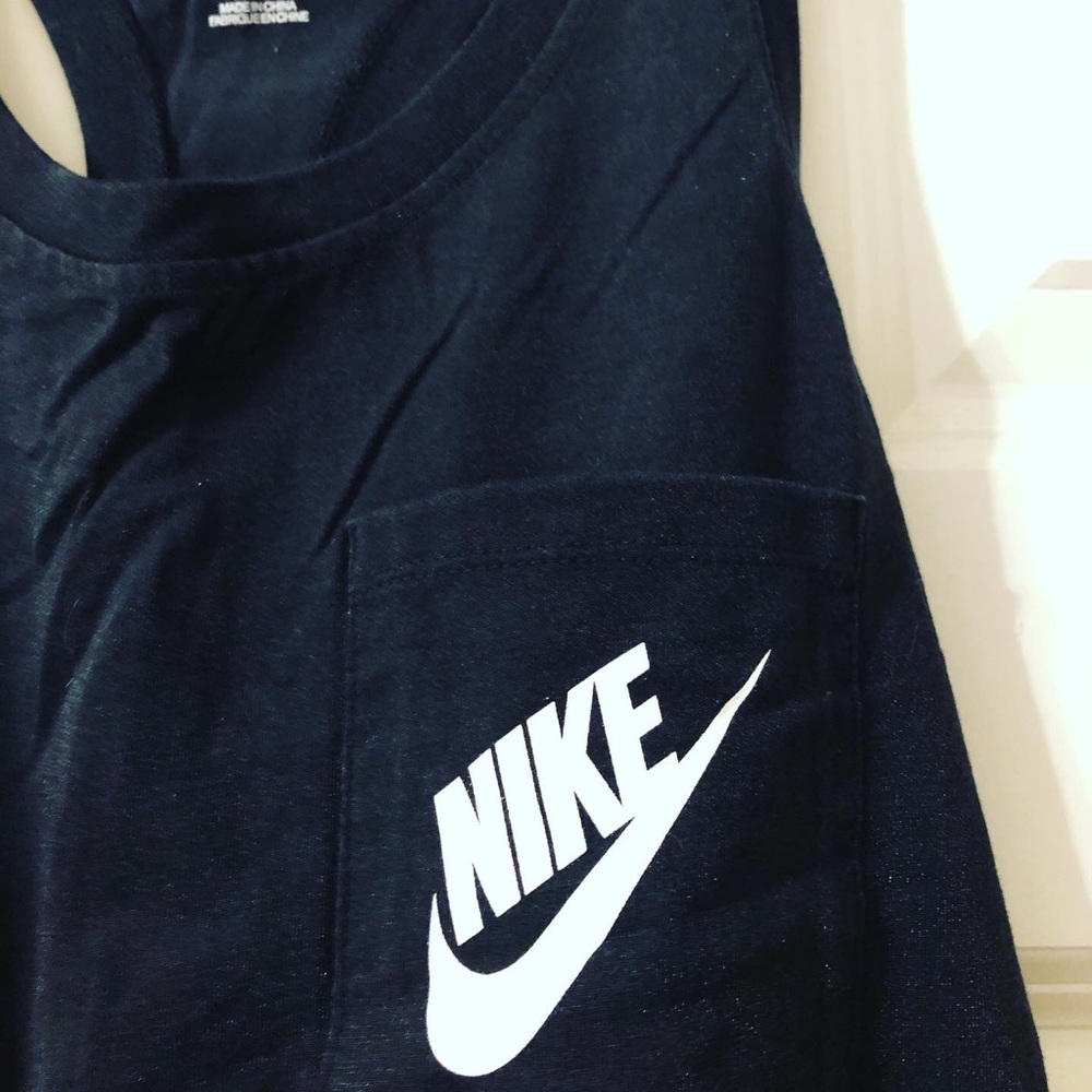 Nike basic black racer back pocketed tank top
